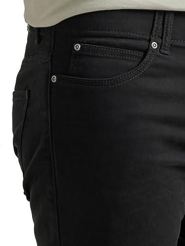 Men's Extreme Motion Slim Straight Leg Jean 2015437