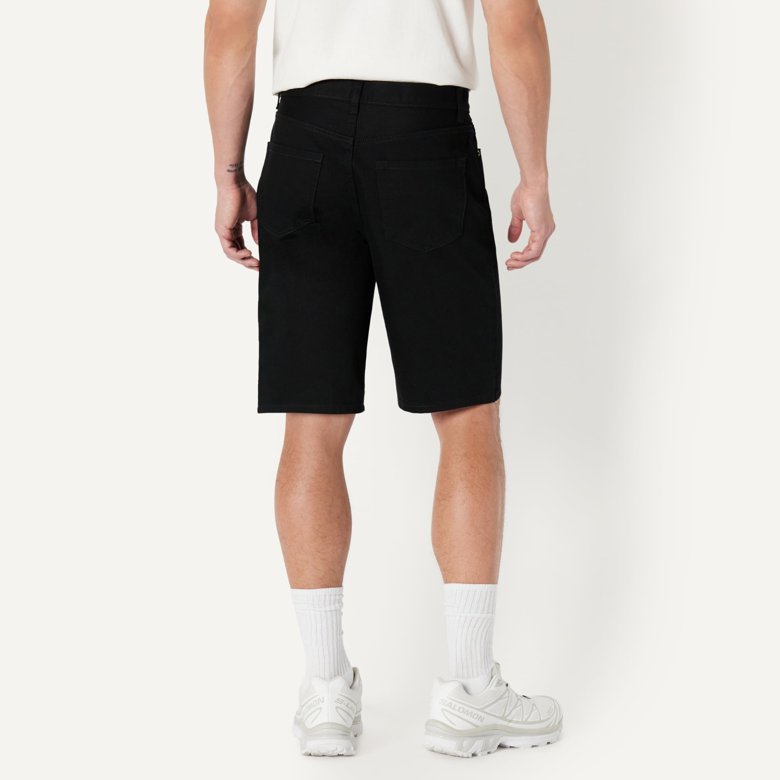 Amazon Essentials Men's Rigid Relaxed-Fit Jean Shorts