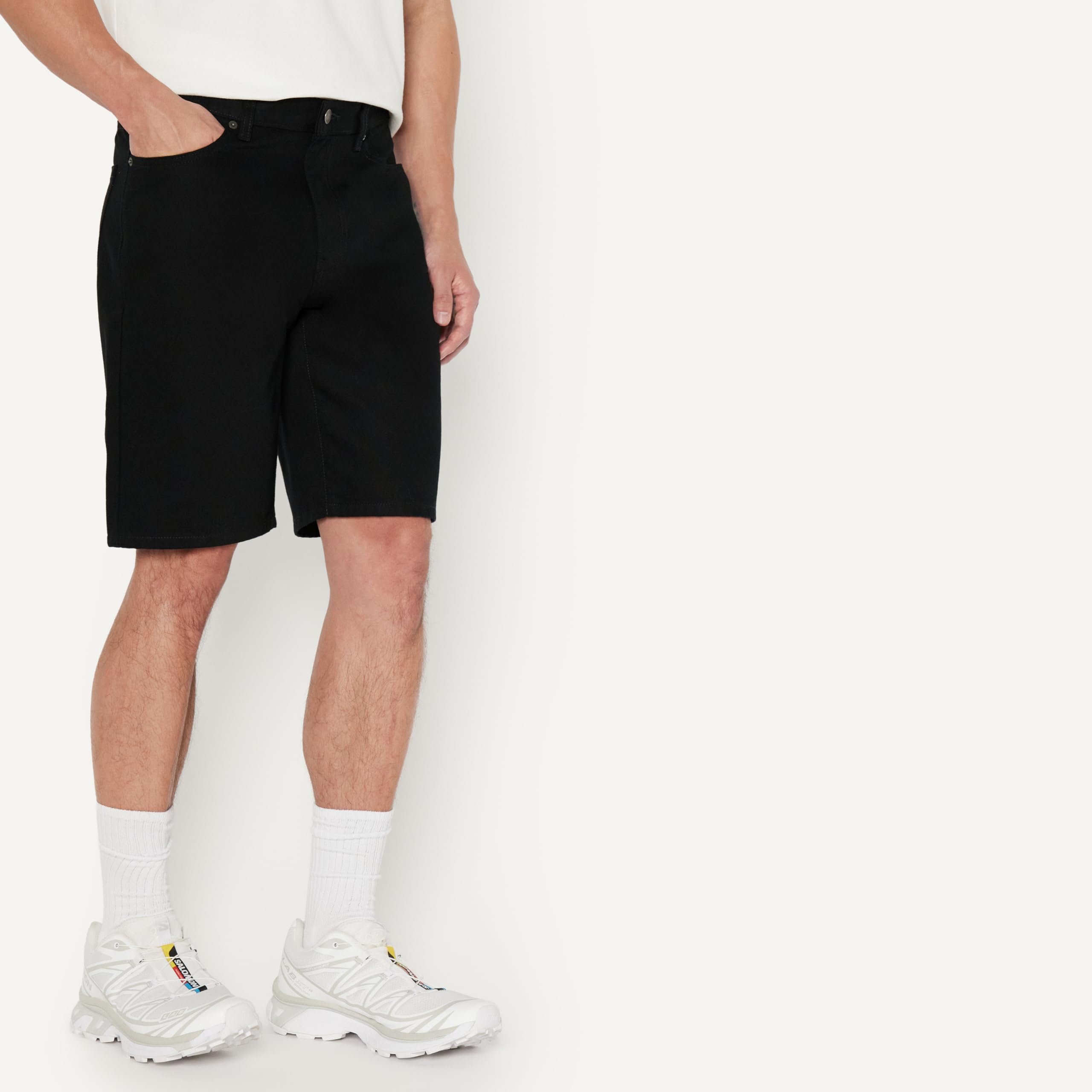 Amazon Essentials Men's Rigid Relaxed-Fit Jean Shorts