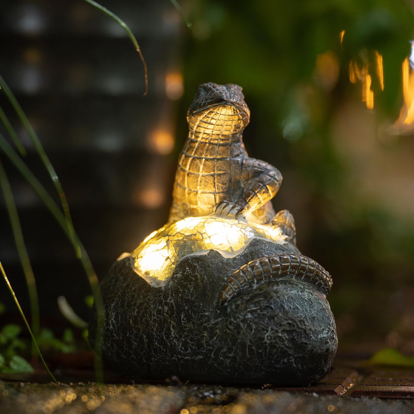 Rezpuao Garden Statue for Outdoor Decor